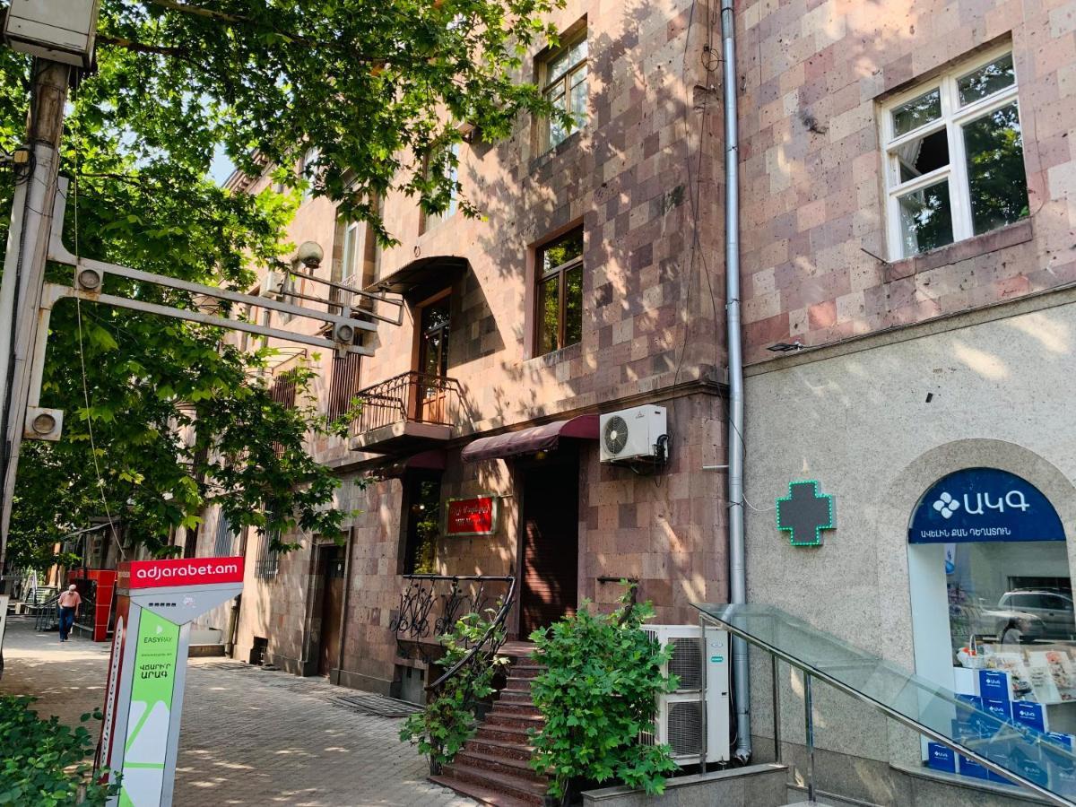 City Center Apartment On Sayat Nova Street 예레반 외부 사진